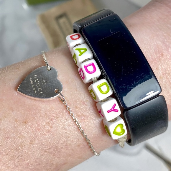 |SOLD| Gucci Sterling Silver Logo Heart Bracelet - Picture 8 of 10